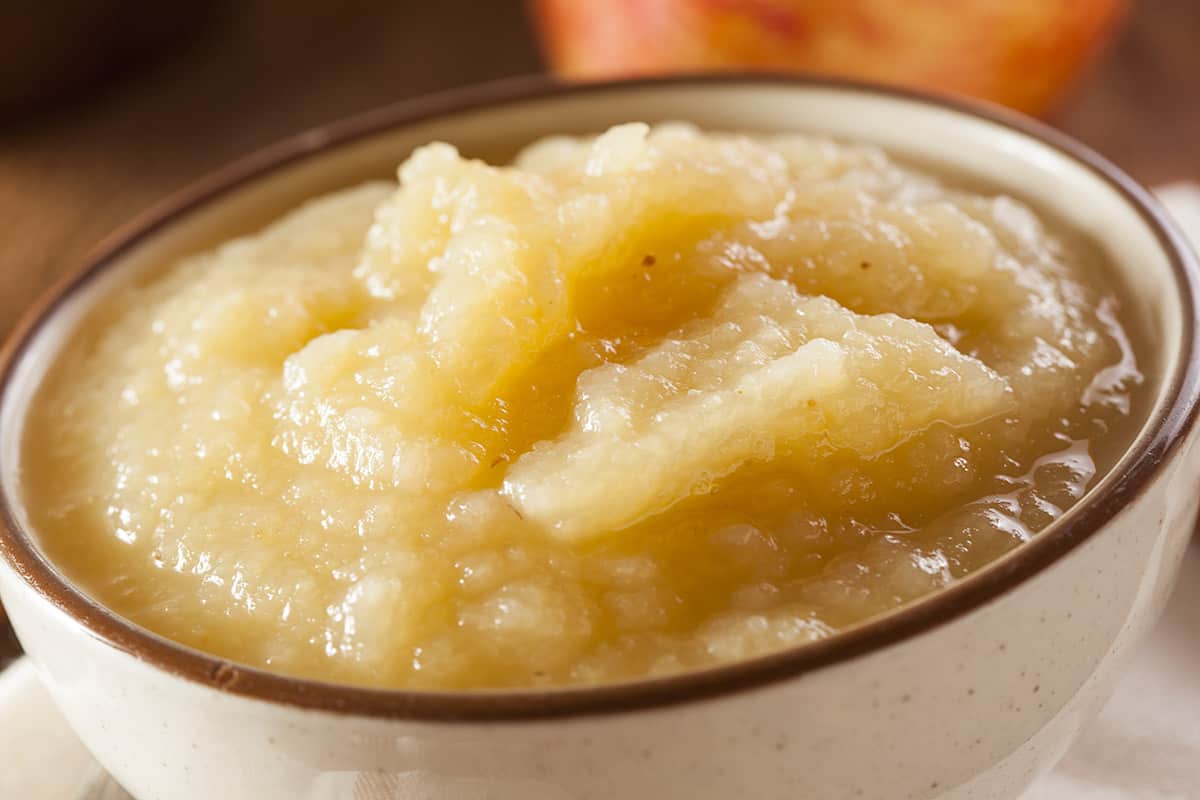 Apple Sauce: What to eat after wisdom teeth removal
